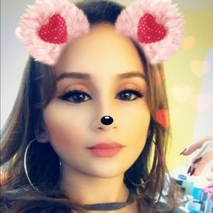 Meet your Posher, Crystal